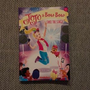 JoJo & Bow Bow take the stage